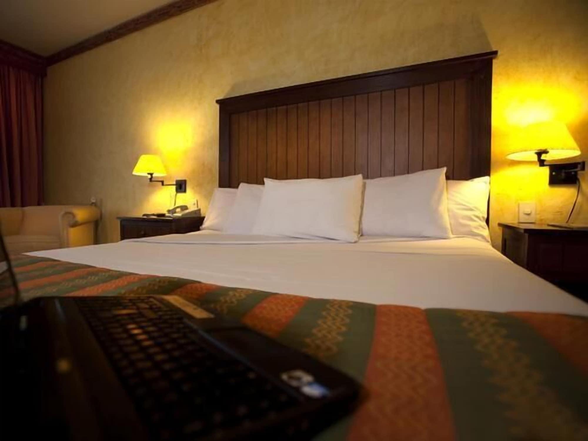 Park Hotel Calama Extérieur photo