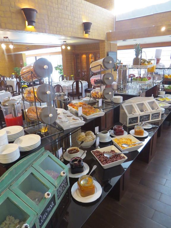 Park Hotel Calama Extérieur photo