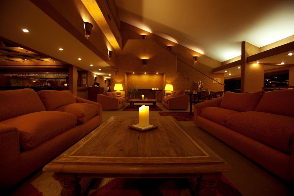 Park Hotel Calama Extérieur photo