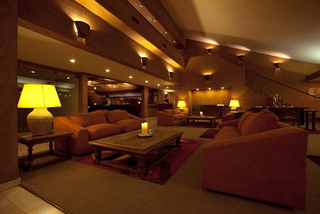 Park Hotel Calama Extérieur photo